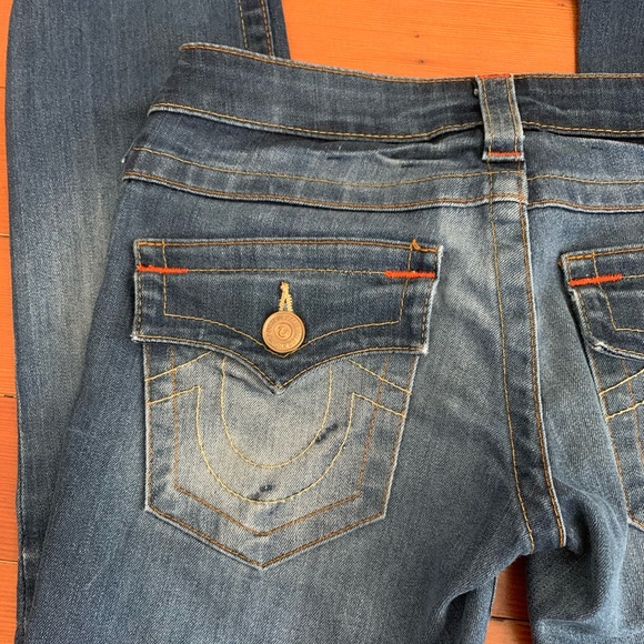 True Religion Women’s skinny Jeans (Short Inseam) - Picture 4 of 6
